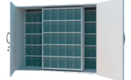 1013AC — Móvel Deslizante com 75 Básculas Mod.105 e Porta/Chave para Controlados
